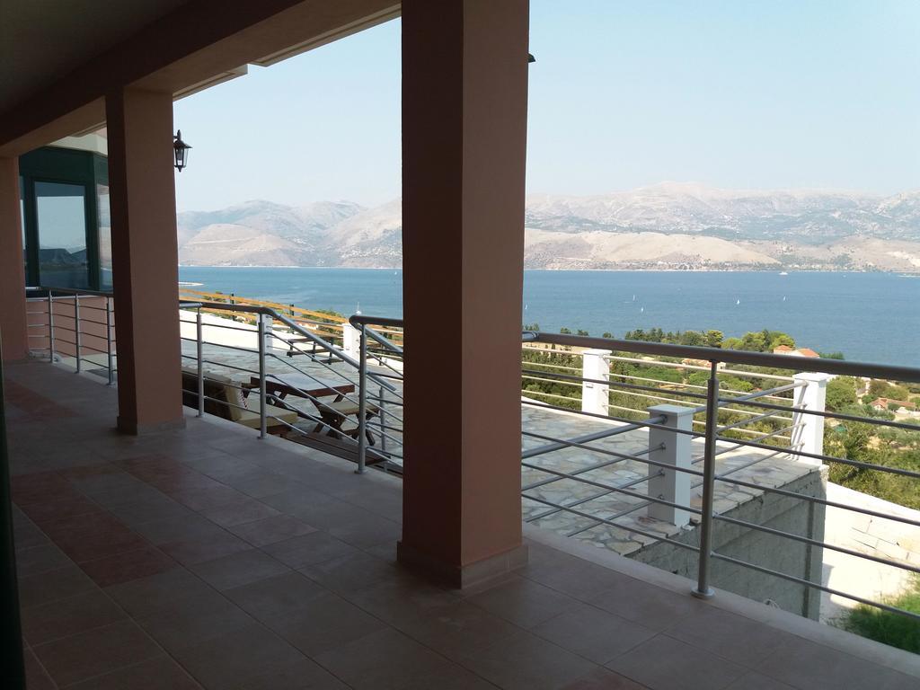 Loggos View Apartments Lixouri Exterior foto